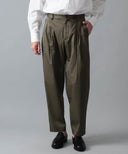 :COLON / ストレッチサテン 変形プリーツ テーパードトラウザー